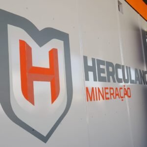 WhatsApp Image 2025-12-04 at 17.02.45 (1)